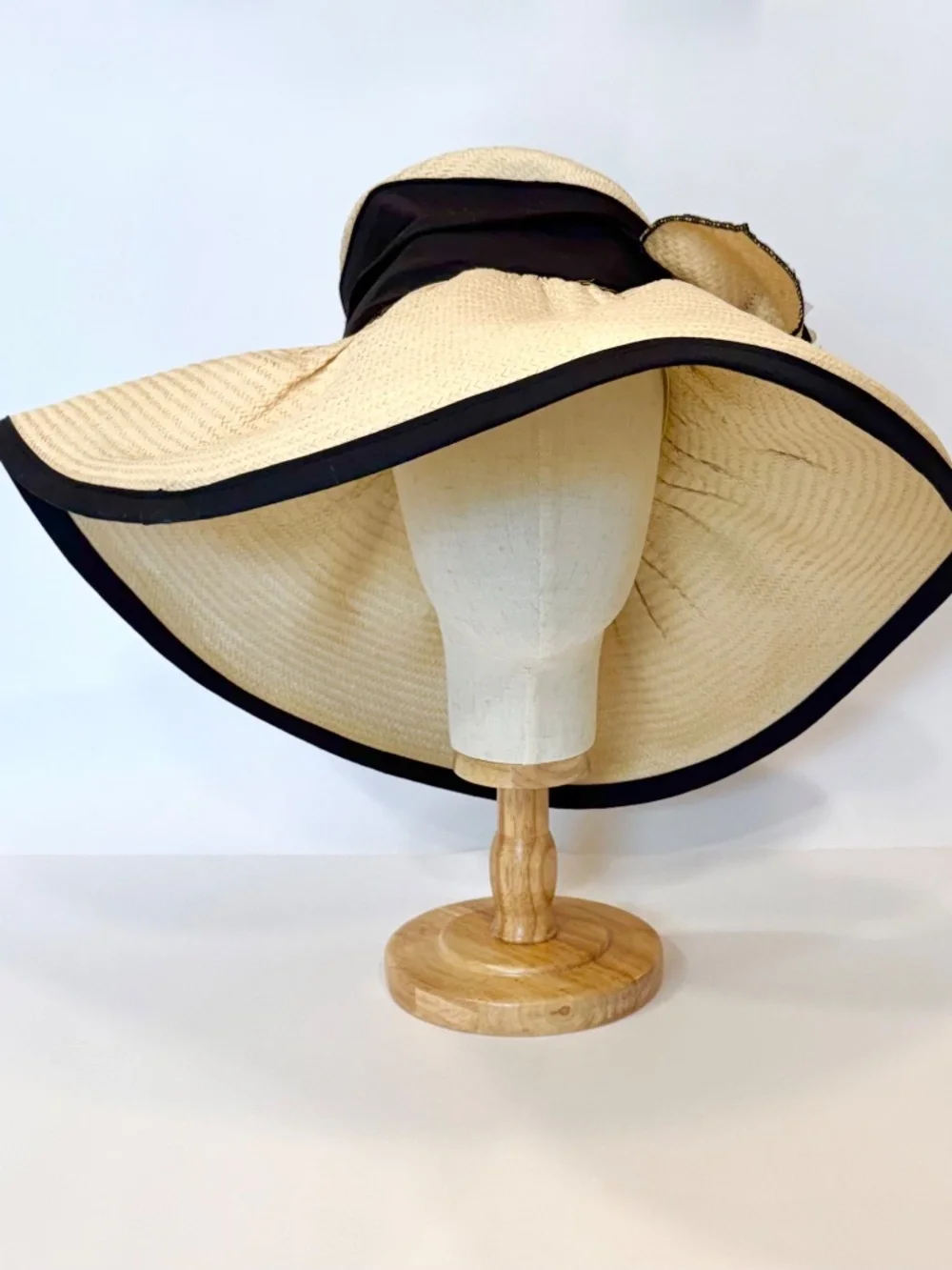 Vintage, Woman's Extra Wide Brim Formal Straw Hat, Head Size S, Floral & Bow